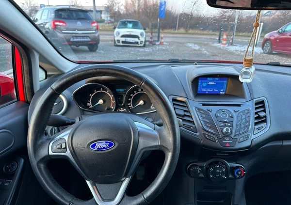 Ford Fiesta cena 34900 przebieg: 37900, rok produkcji 2017 z Pułtusk małe 121